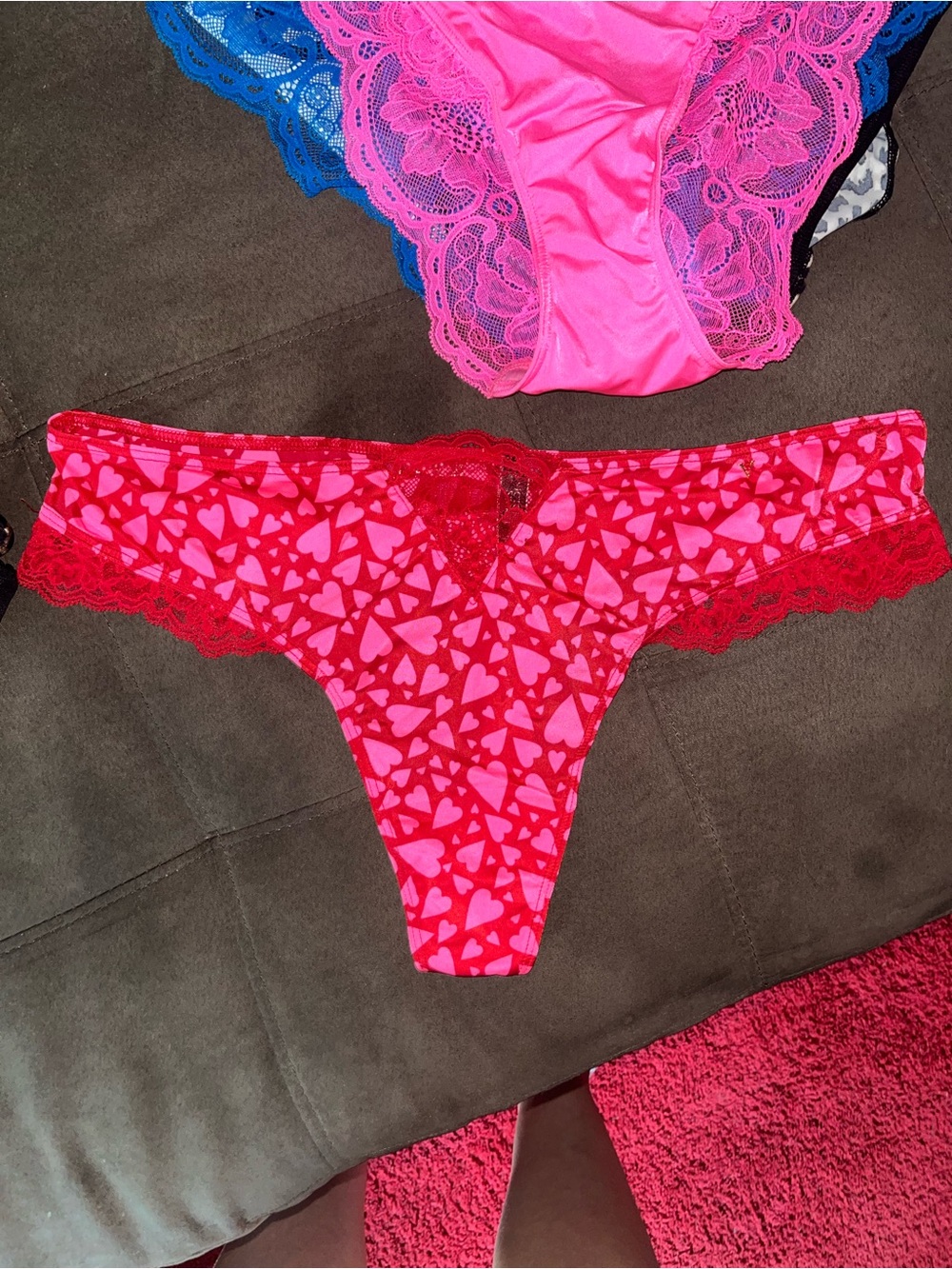 Victoria’s Secret Heart Thong Size xl